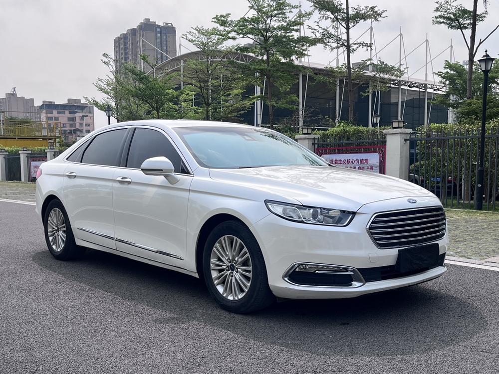 Ford Taurus