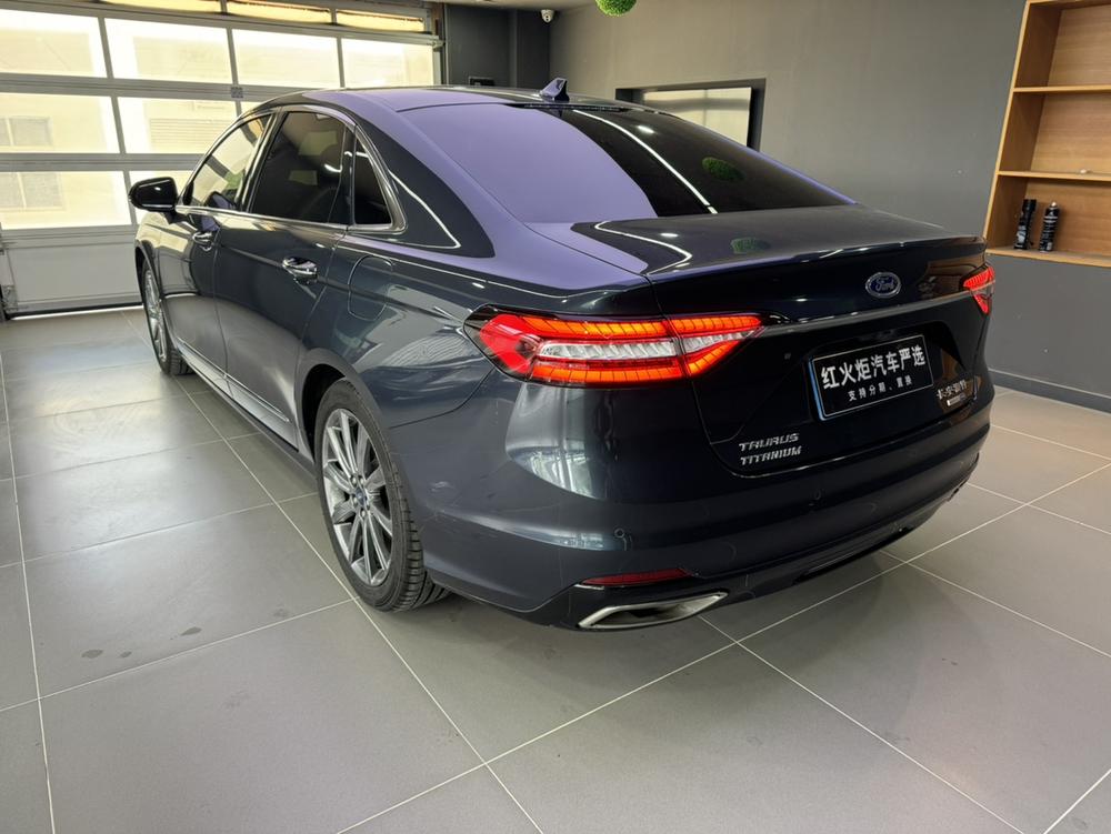 Ford Taurus