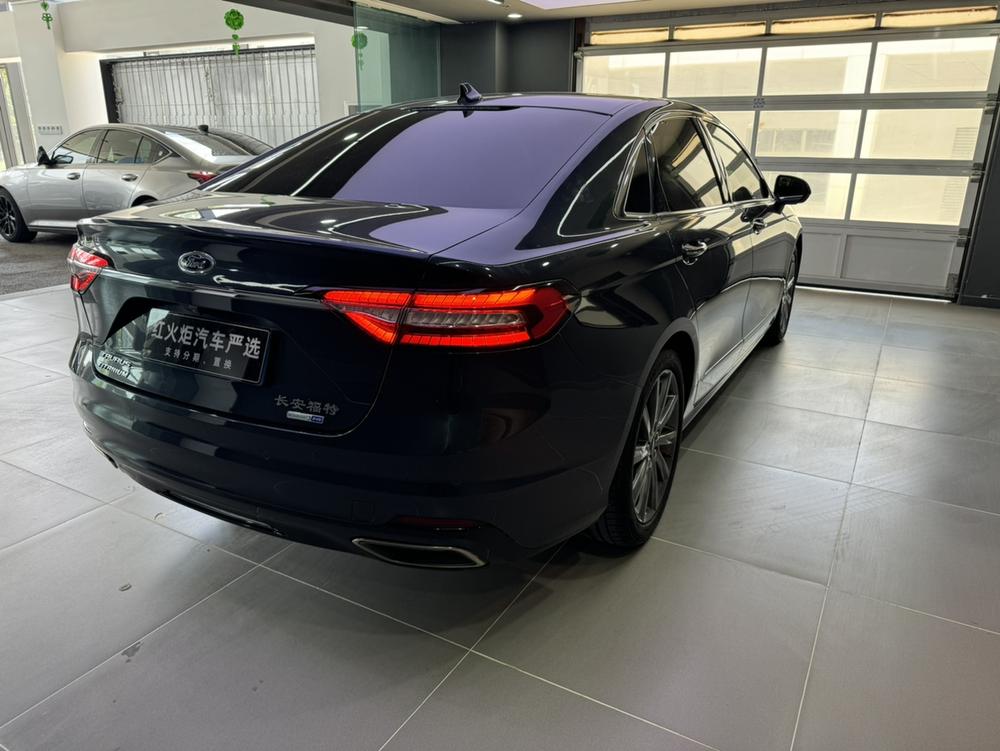 Ford Taurus