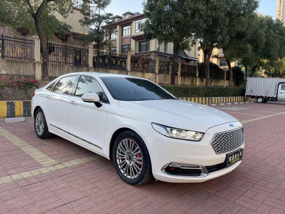 Ford Taurus