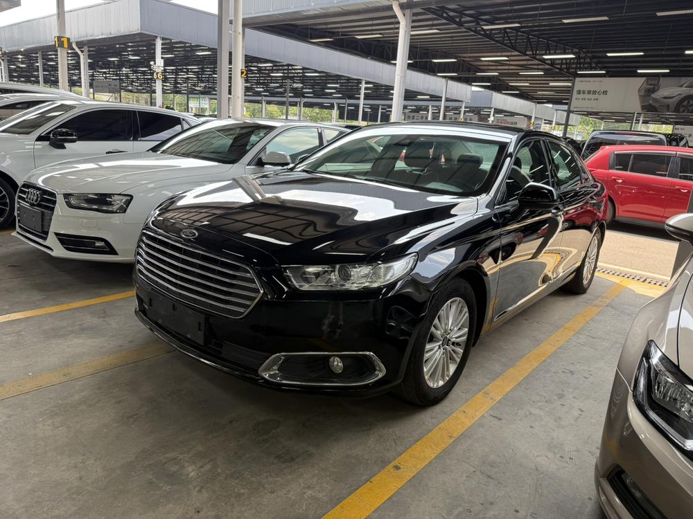 Ford Taurus