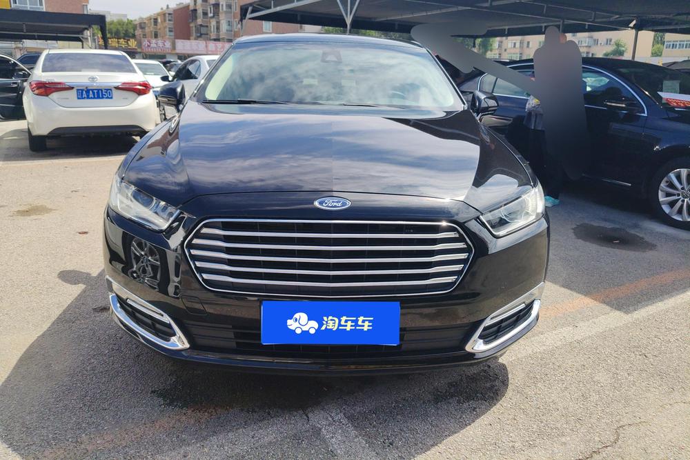 Ford Taurus