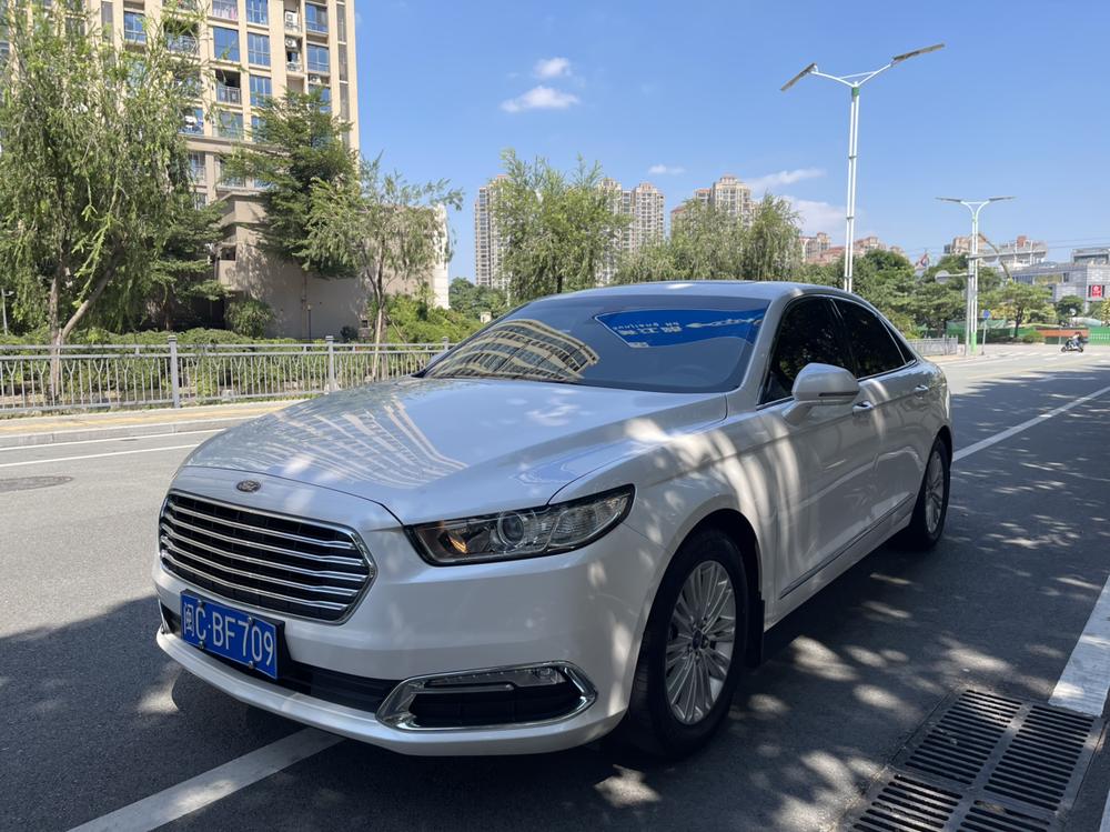 Ford Taurus