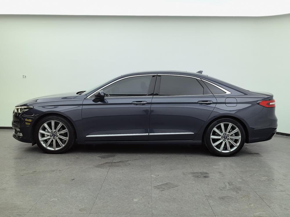Ford Taurus
