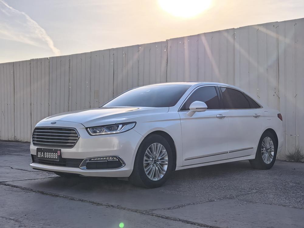 Ford Taurus
