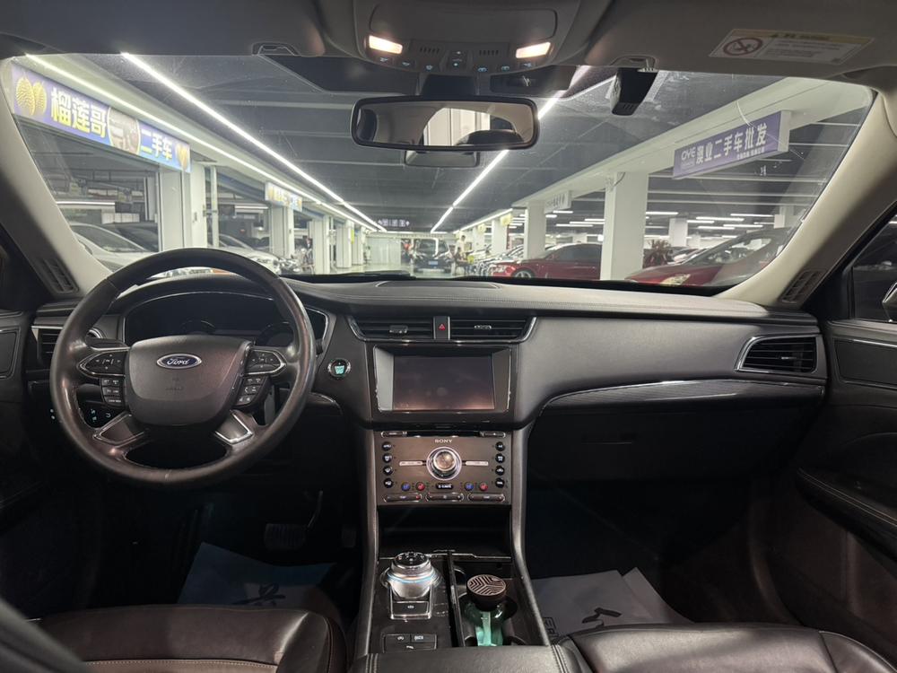 Ford Taurus
