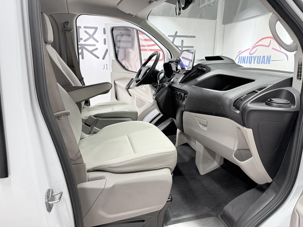 Ford Tourneo