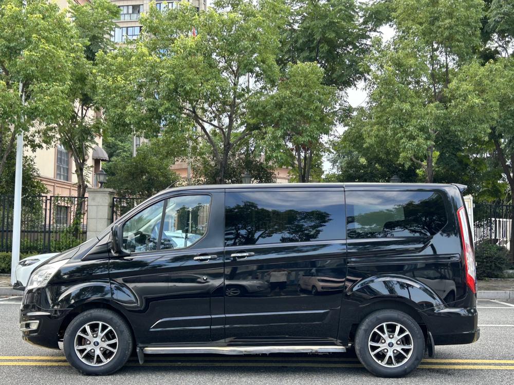 Ford Tourneo