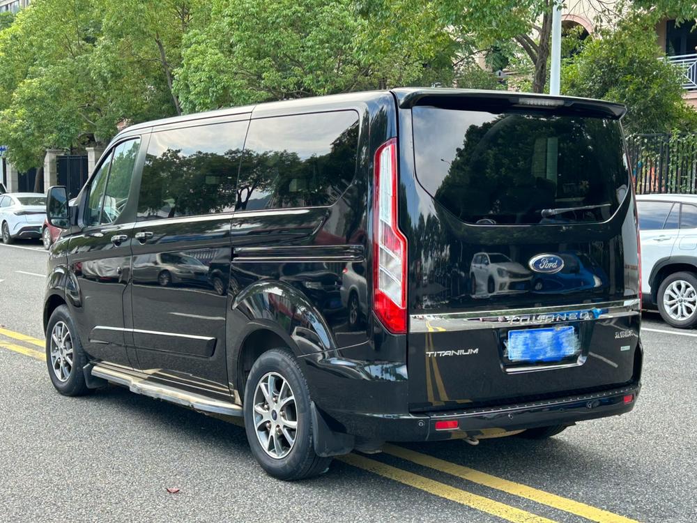 Ford Tourneo
