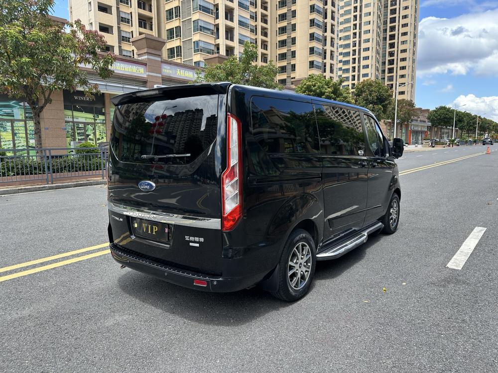 Ford Tourneo