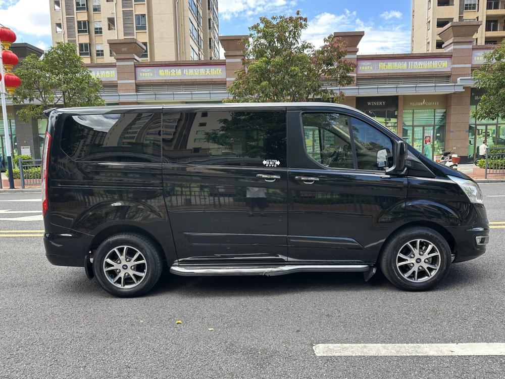 Ford Tourneo