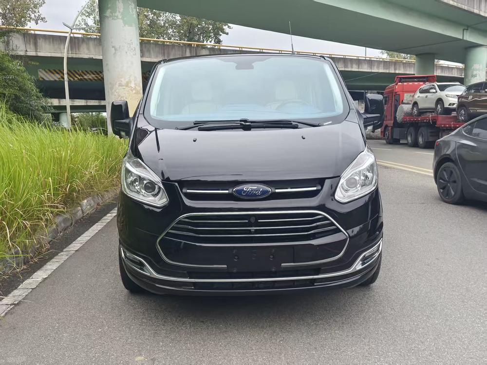 Ford Tourneo