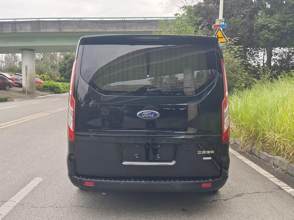 Ford Tourneo