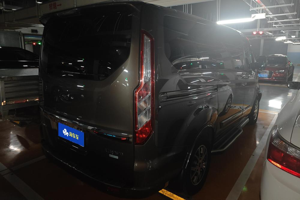 Ford Tourneo