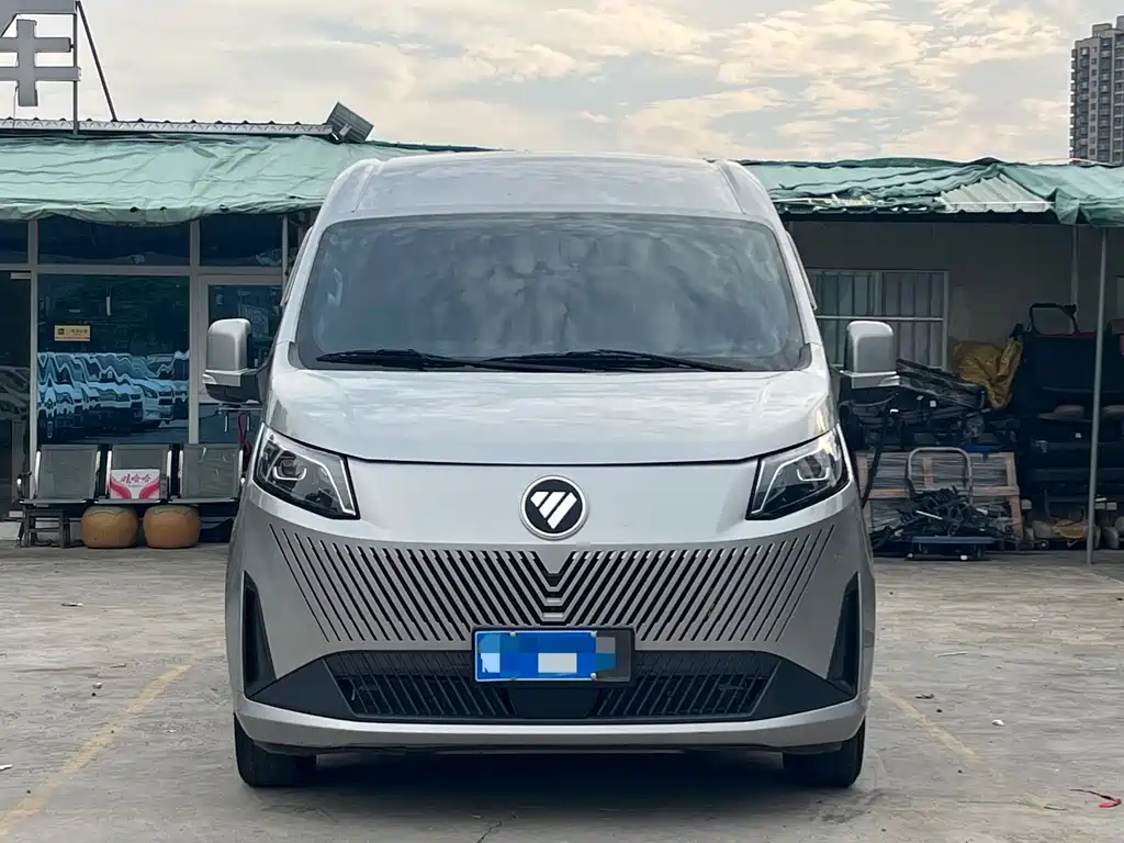 Foton Tuyano V