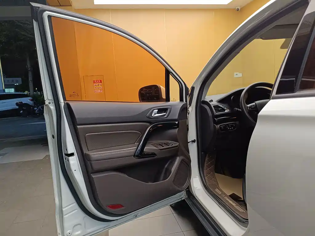 GAC Motor GS4 Hybrid