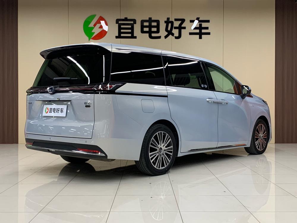 GAC Trumpchi Trumpchi E8 PHEV