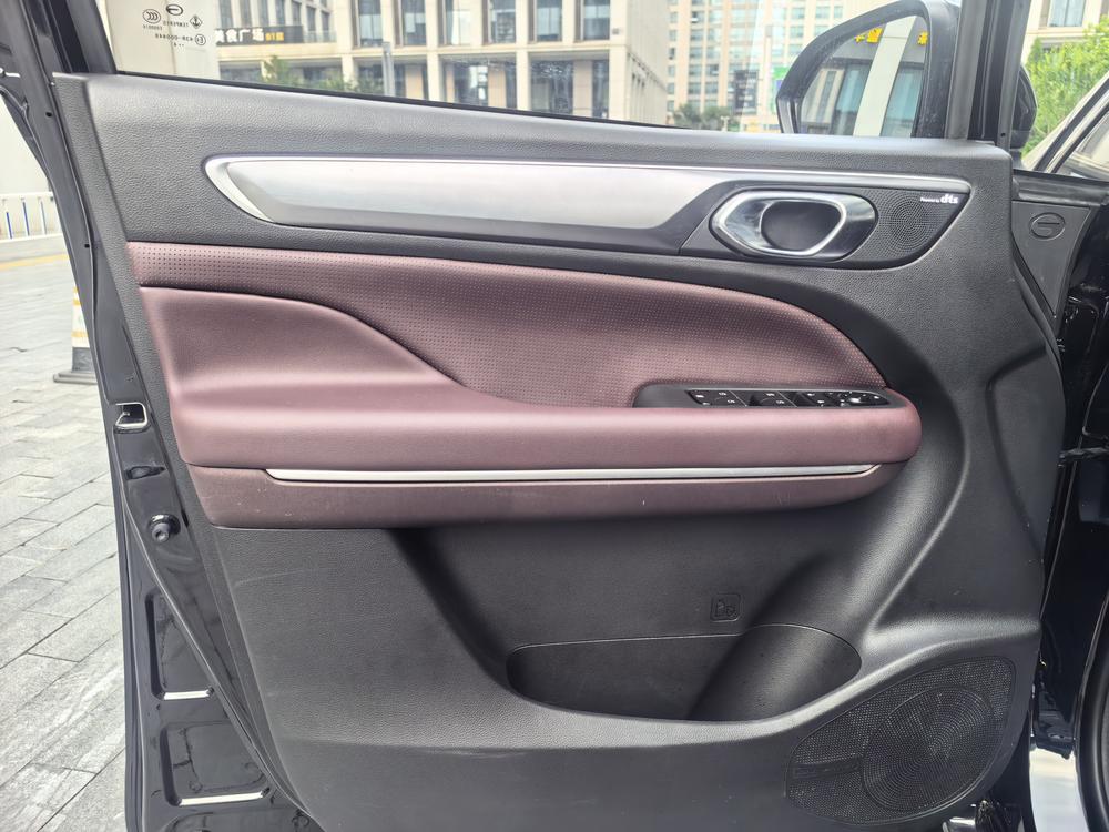 GAC Trumpchi Trumpchi M6