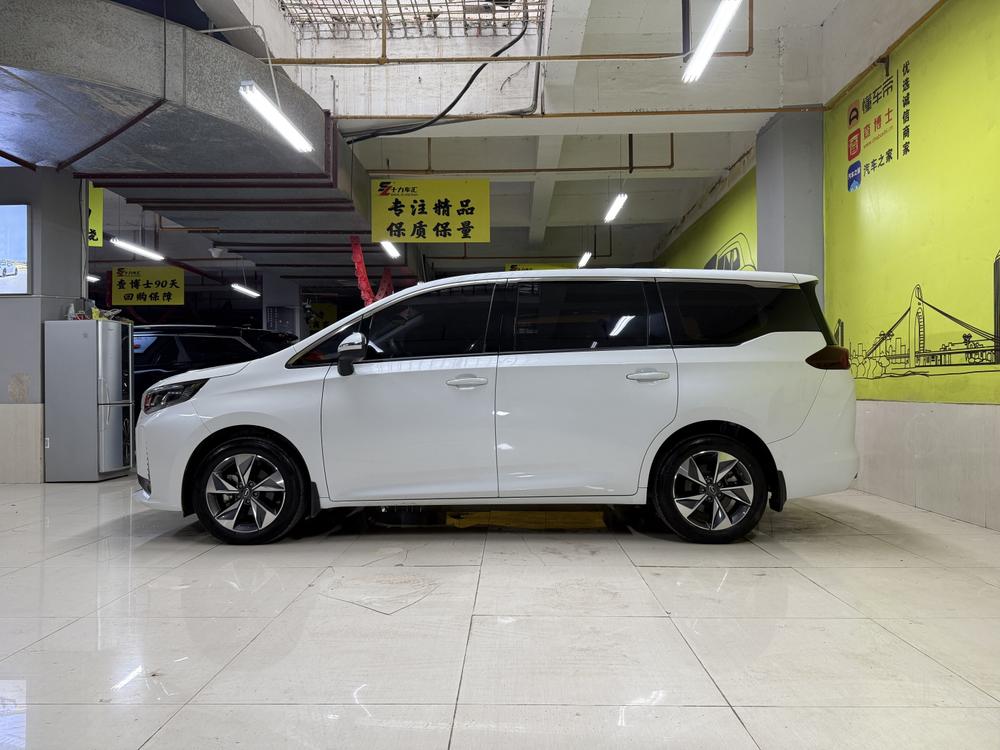 GAC Trumpchi Trumpchi M6