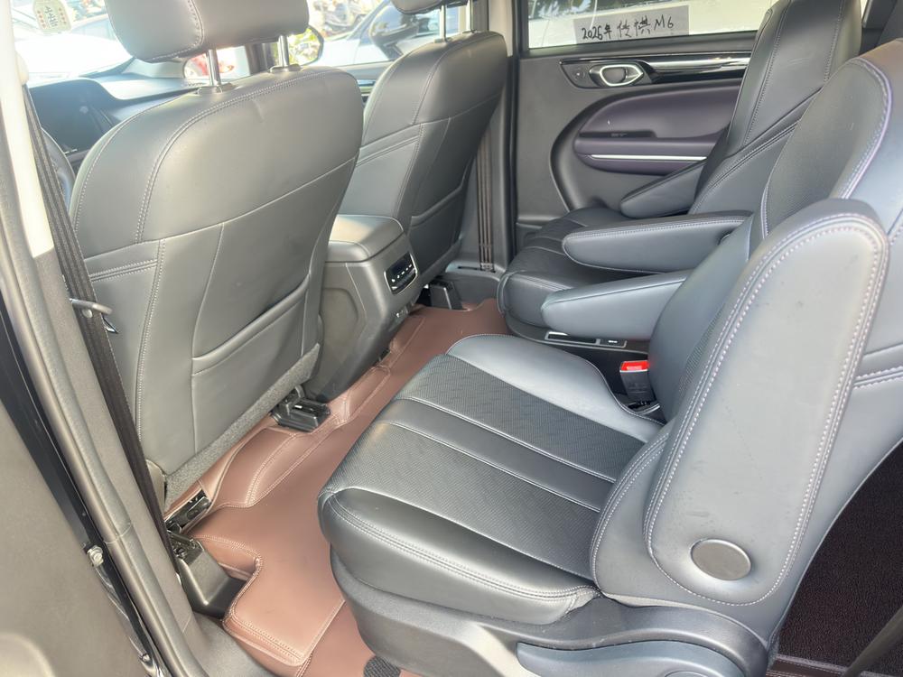 GAC Trumpchi Trumpchi M6