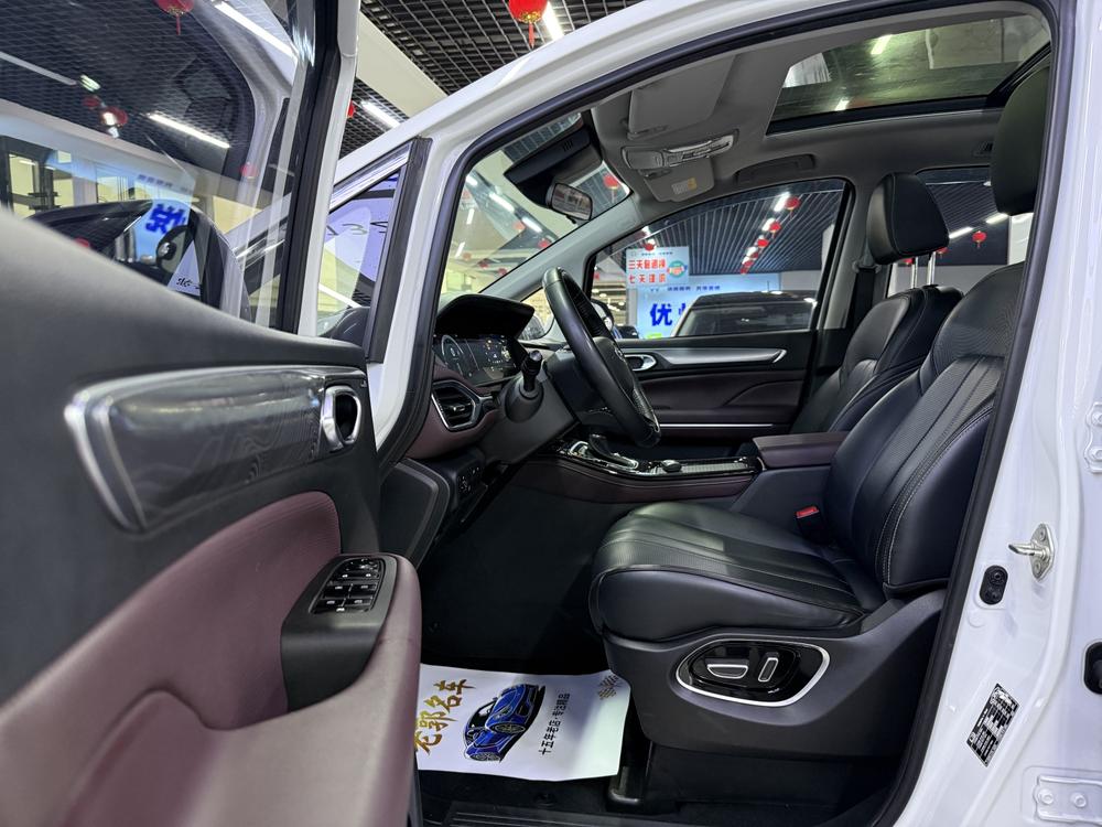 GAC Trumpchi Trumpchi M6