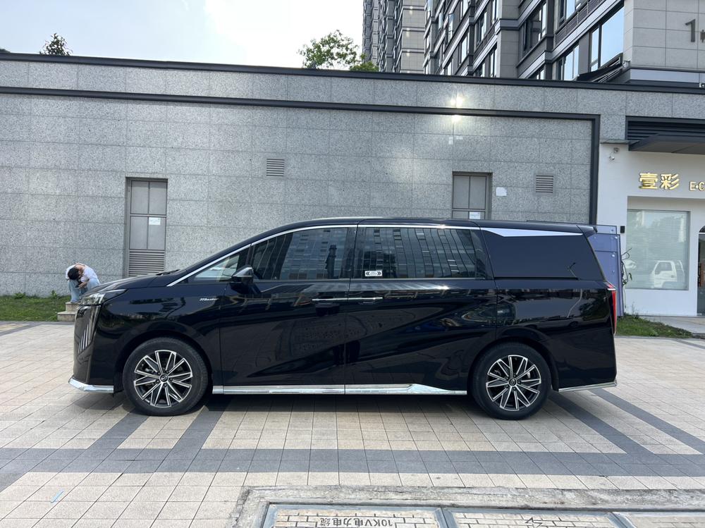 GAC Trumpchi Trumpchi M8