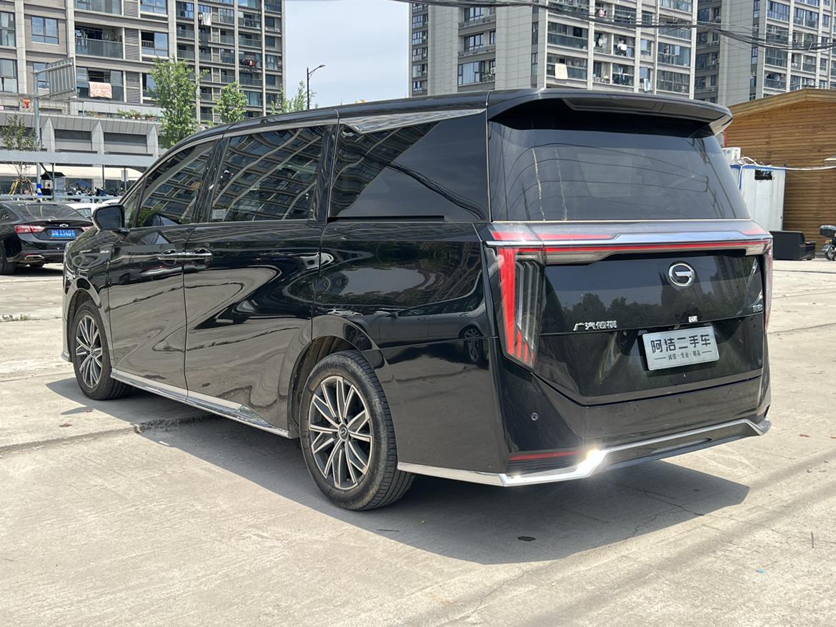 GAC Trumpchi Trumpchi M8