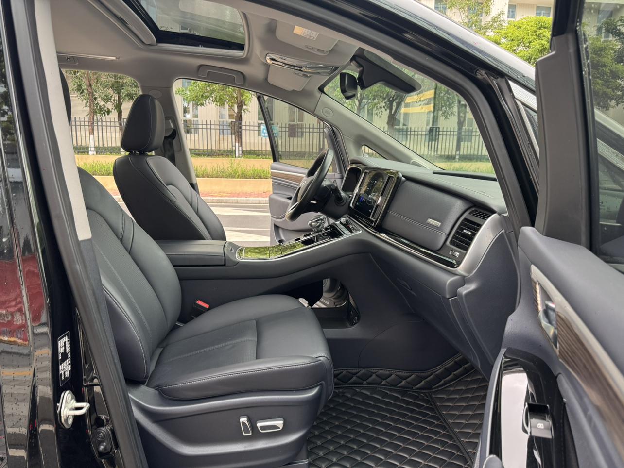 GAC Trumpchi Trumpchi M8