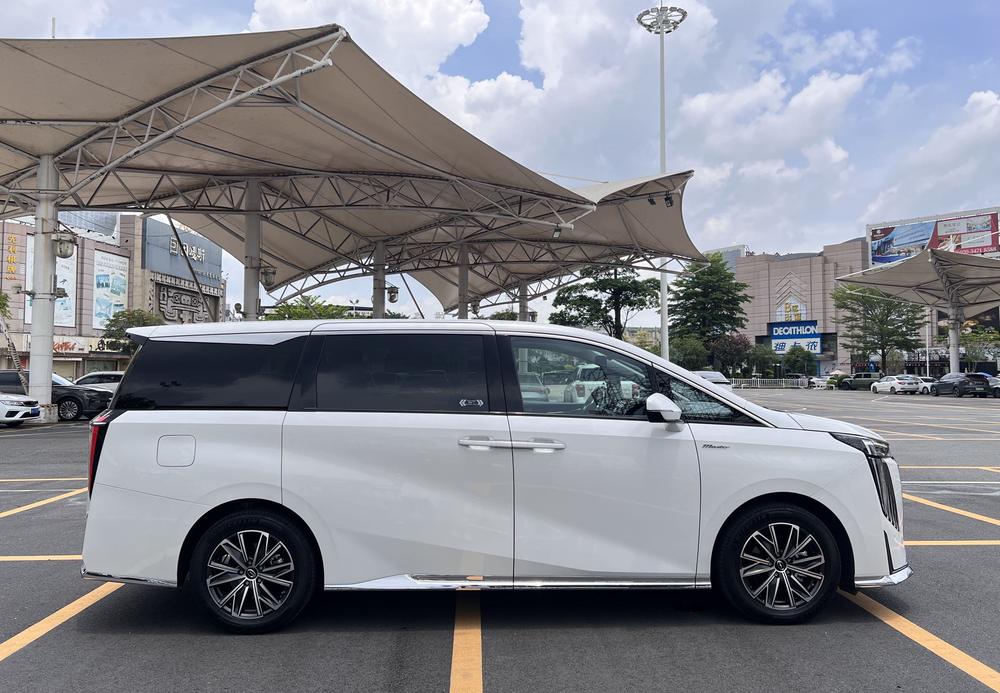 GAC Trumpchi Trumpchi M8
