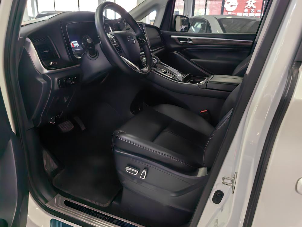 GAC Trumpchi Trumpchi M8