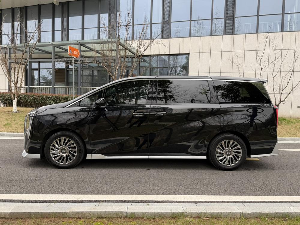 GAC Trumpchi Trumpchi M8