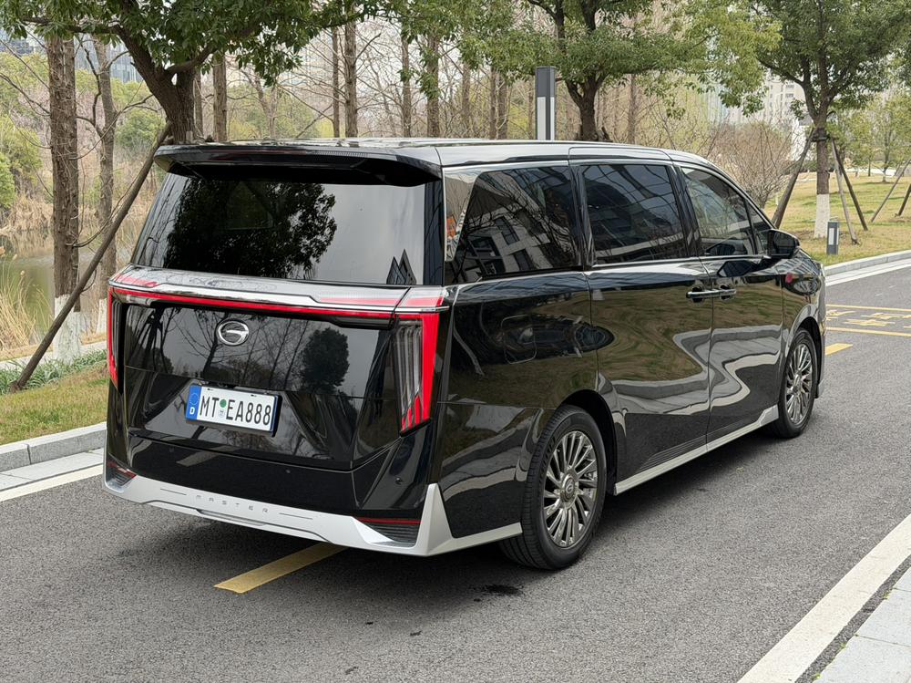 GAC Trumpchi Trumpchi M8