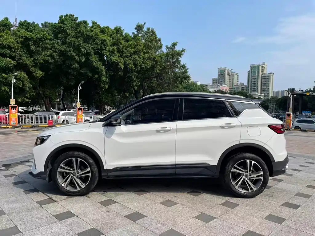 Geely Binyue