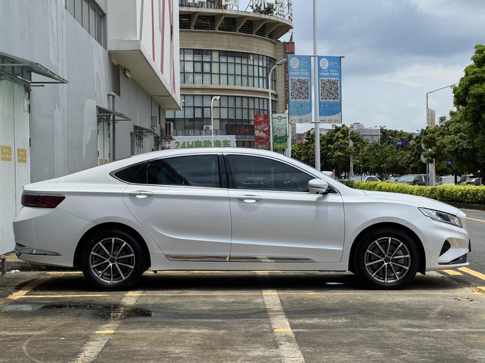 Geely Borui