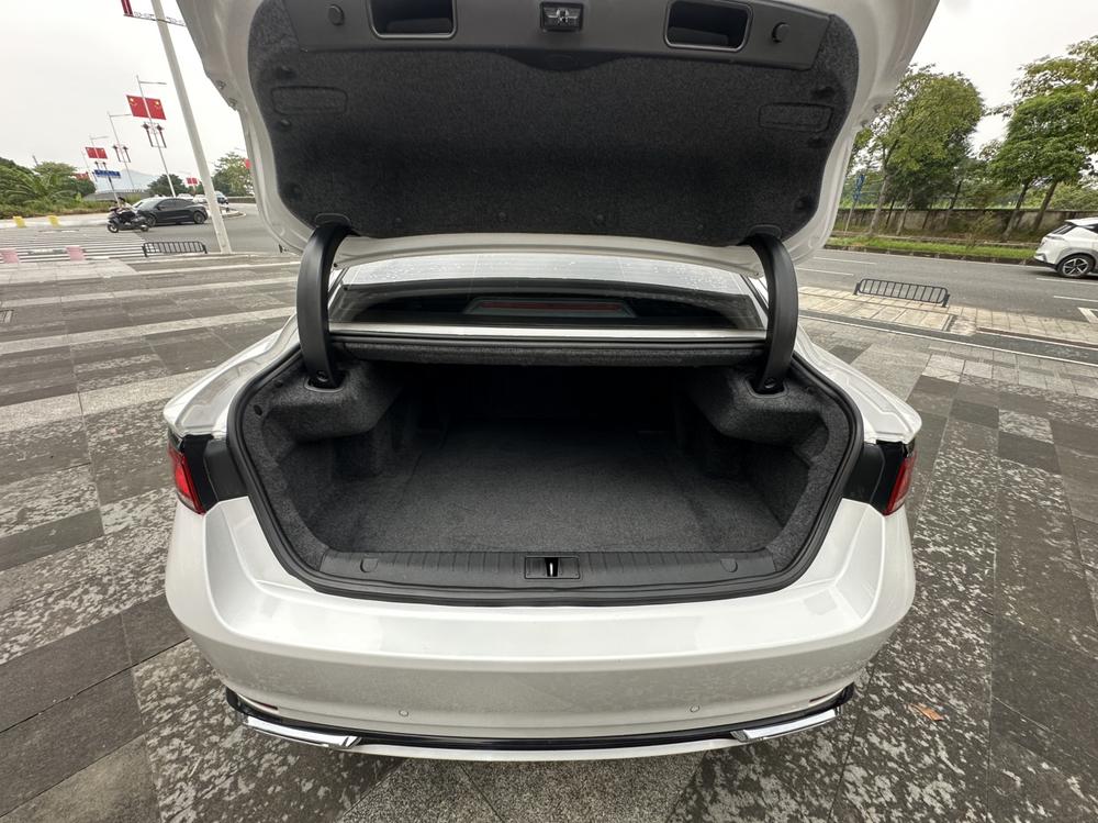 Geely Borui