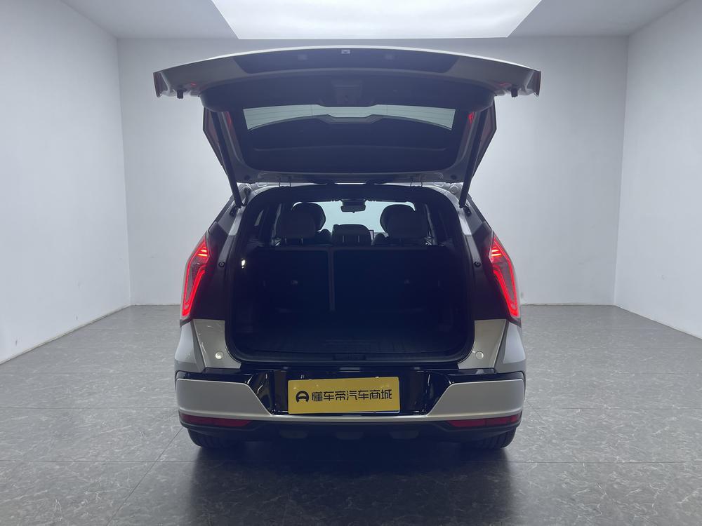 Geely Boyue L