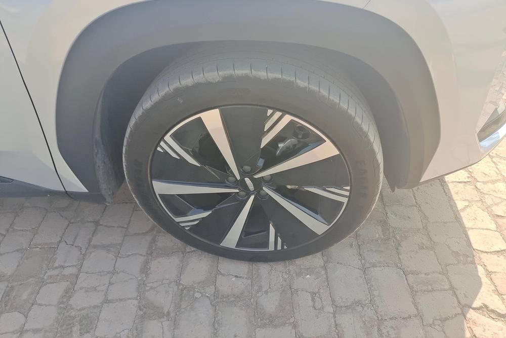 Geely Boyue L