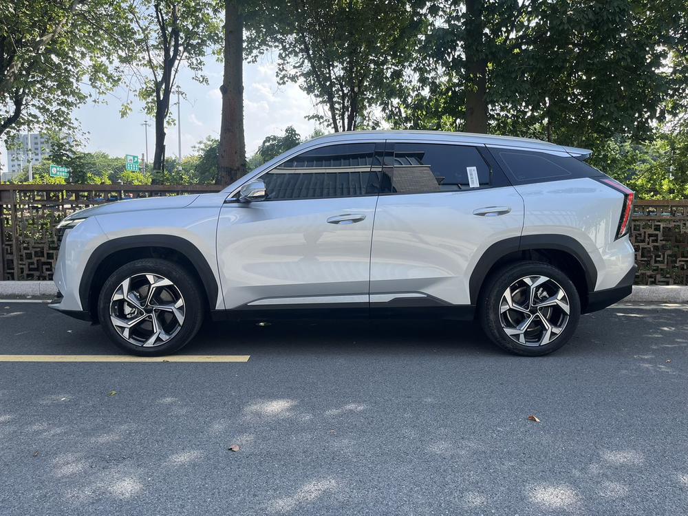 Geely Boyue L