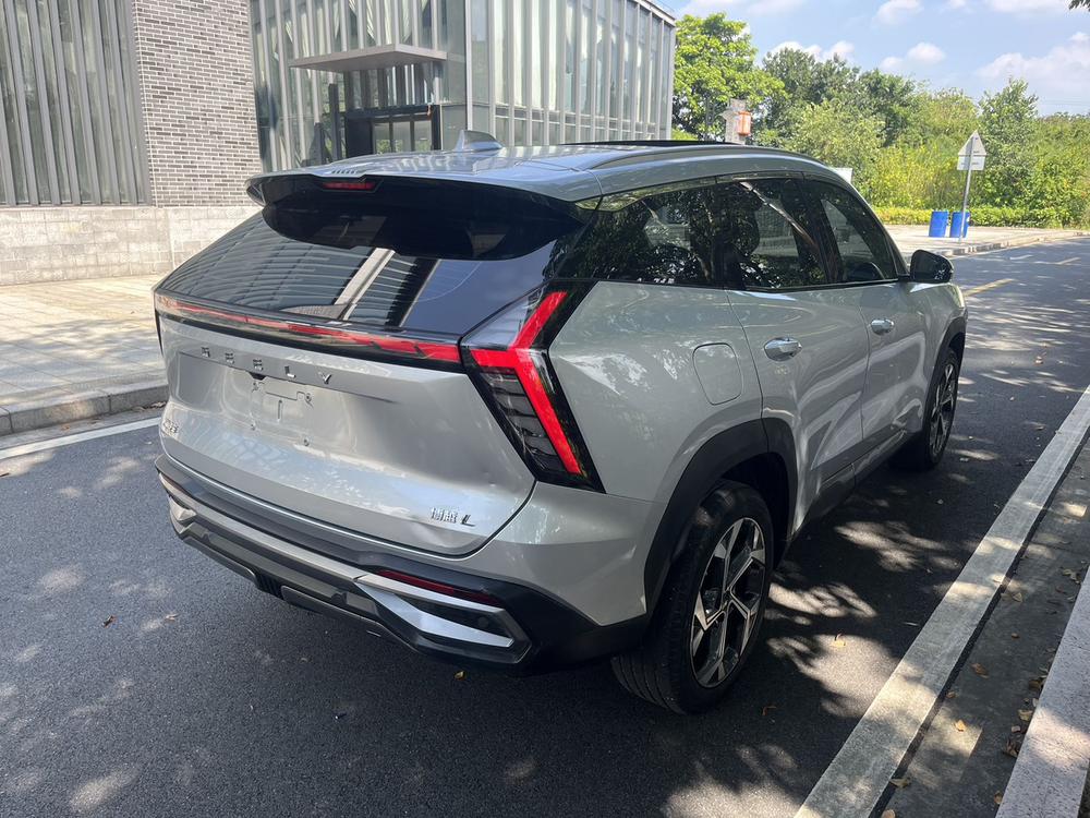 Geely Boyue L