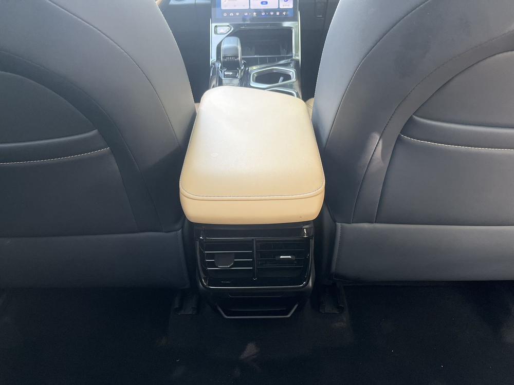 Geely Boyue L
