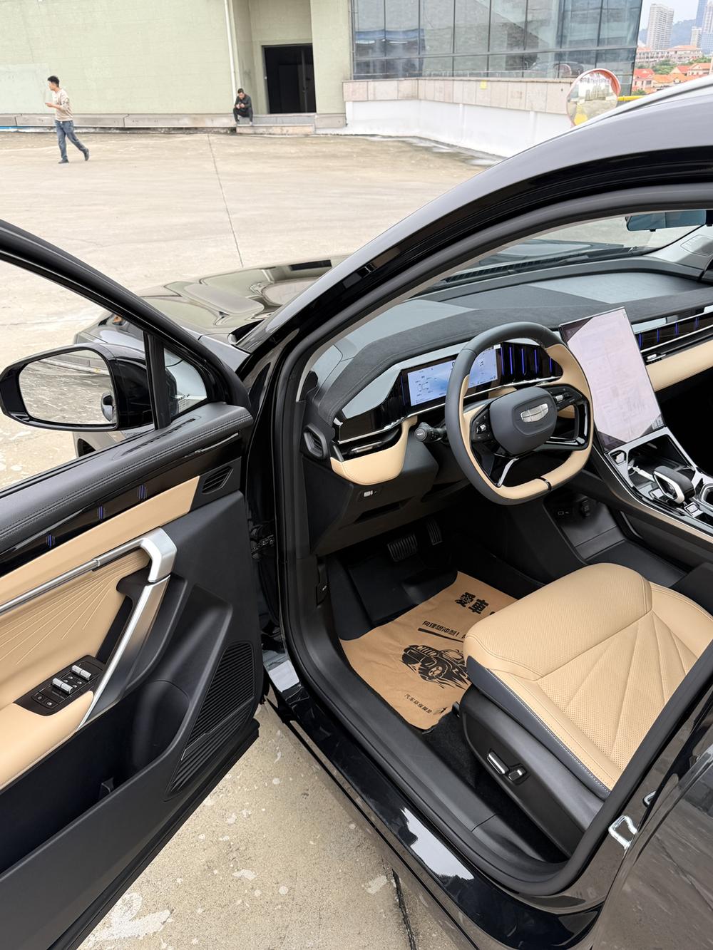 Geely Boyue L