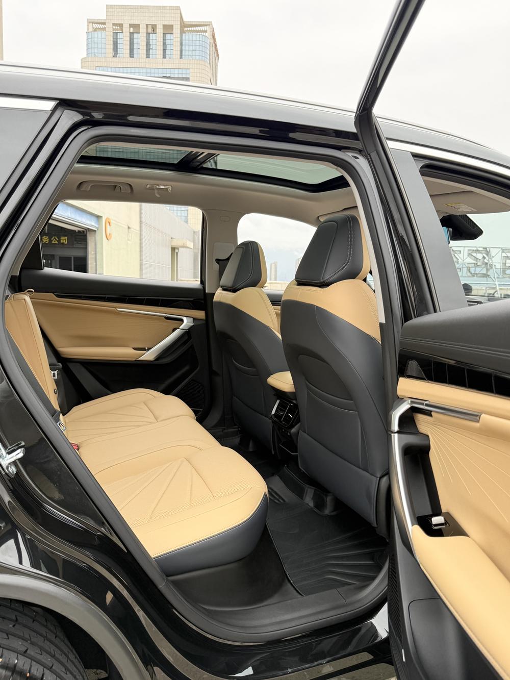Geely Boyue L