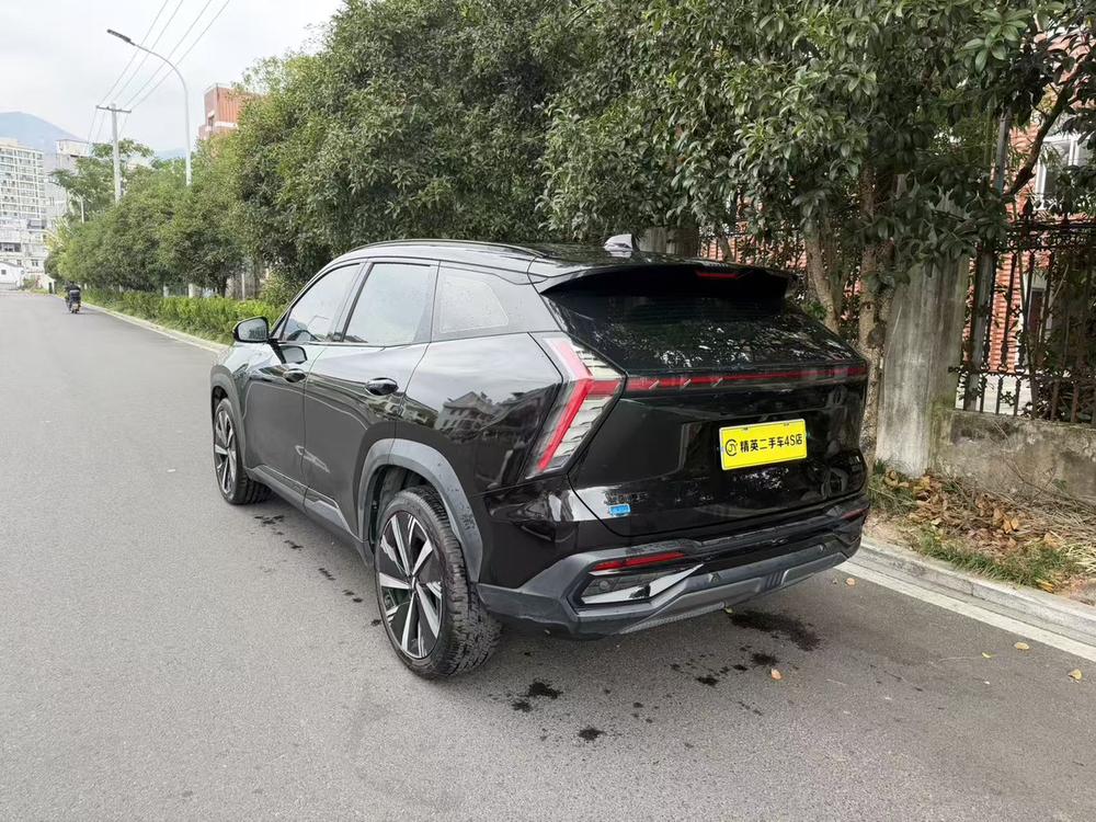 Geely Boyue L