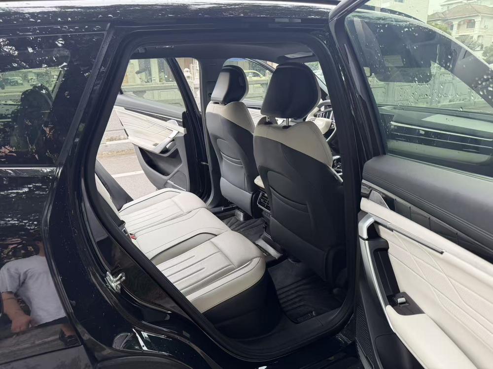 Geely Boyue L