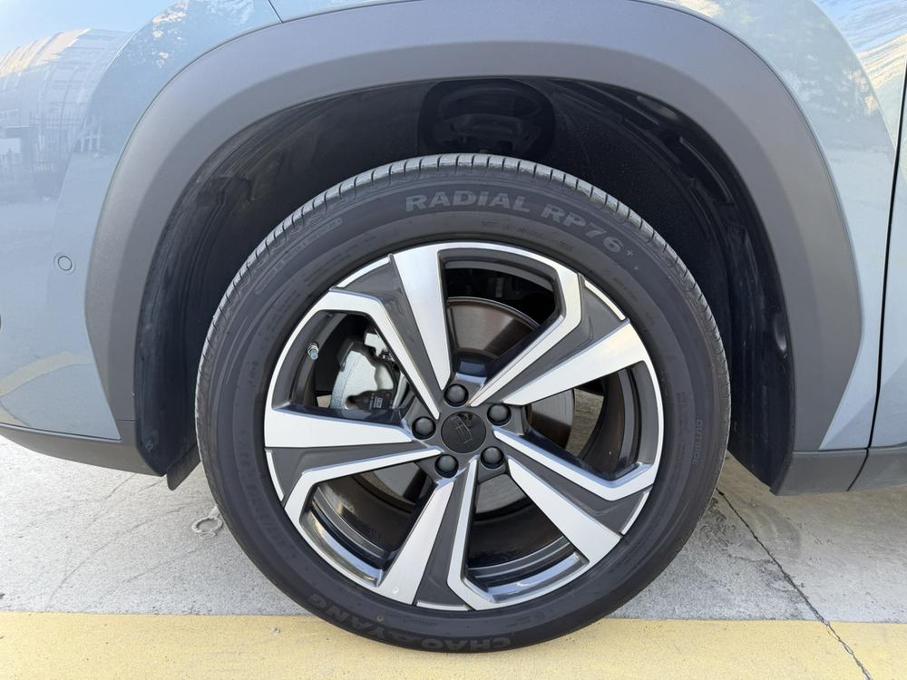Geely Boyue L