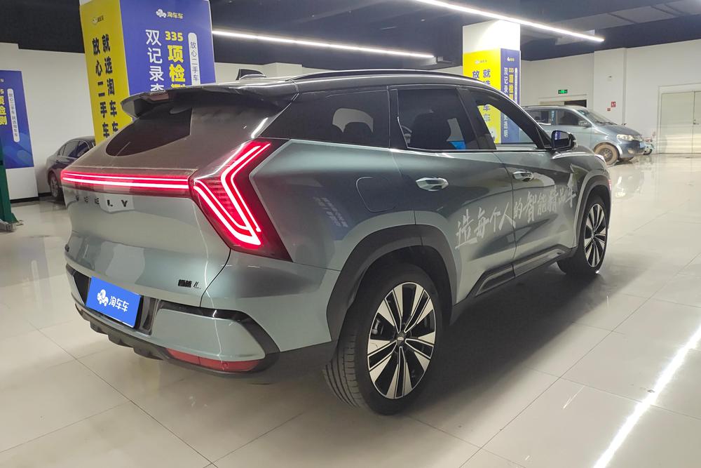 Geely Boyue L