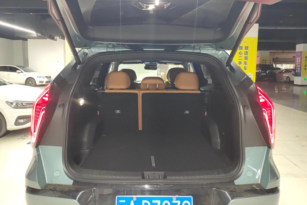 Geely Boyue L
