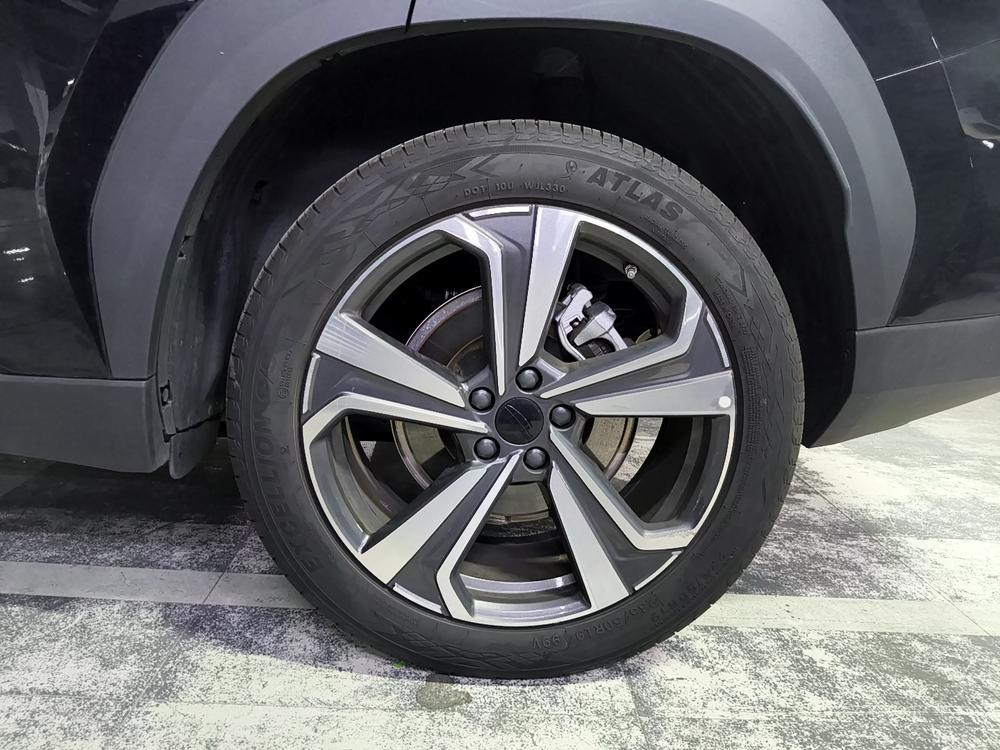 Geely Boyue L