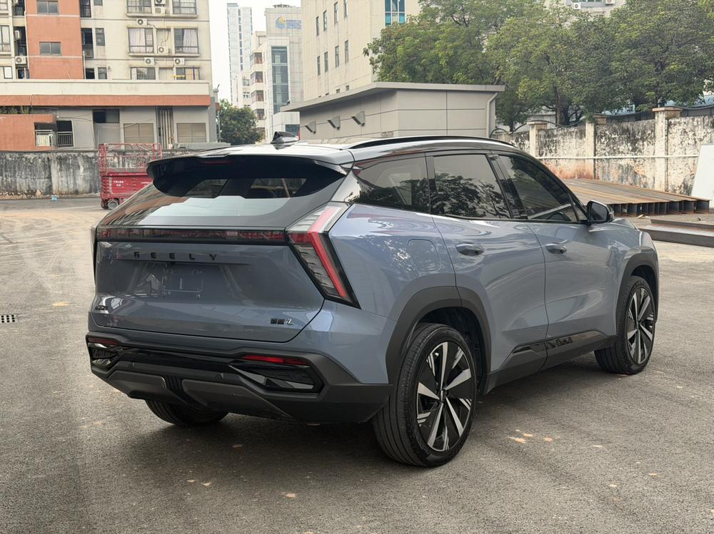 Geely Boyue L