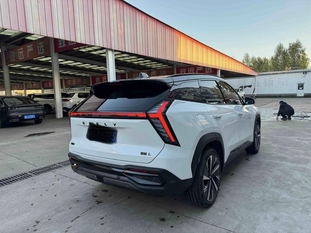 Geely Boyue L